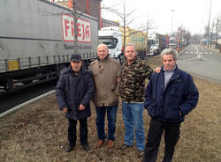 Autotrasportatori bloccano l'Hupac (inserita in galleria)