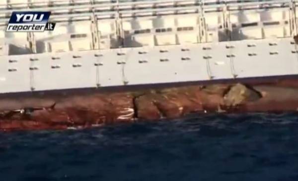 Costa Concordia sempre più in difficoltà (inserita in galleria)