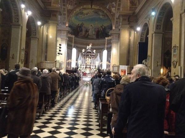 Funerali don Marco (inserita in galleria)