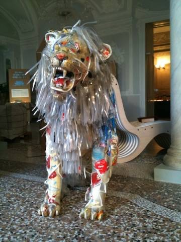 Il leone "riciclato" (inserita in galleria)