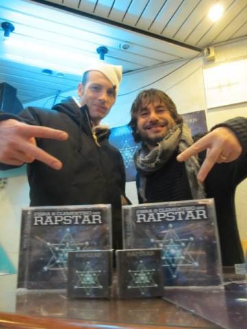 Il rapper Clementino arriva in città  (inserita in galleria)