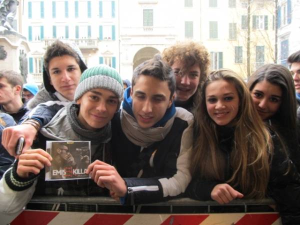 Il rapper Emis Killa a Varese (inserita in galleria)