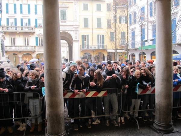 Il rapper Emis Killa a Varese (inserita in galleria)