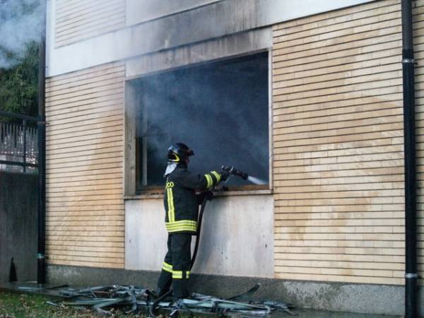 incendio oratorio gornate olona (per gallerie fotografiche)