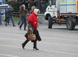 La befana in elicottero (inserita in galleria)