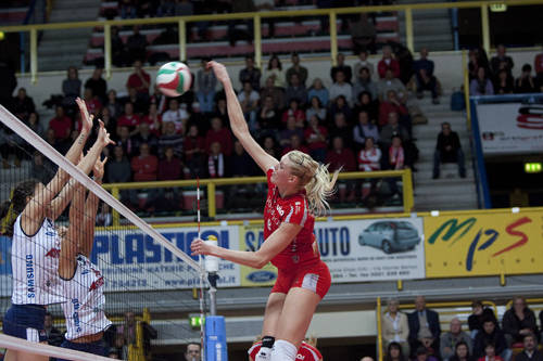 La Yamamay vola alla final four di Coppa Italia (inserita in galleria)