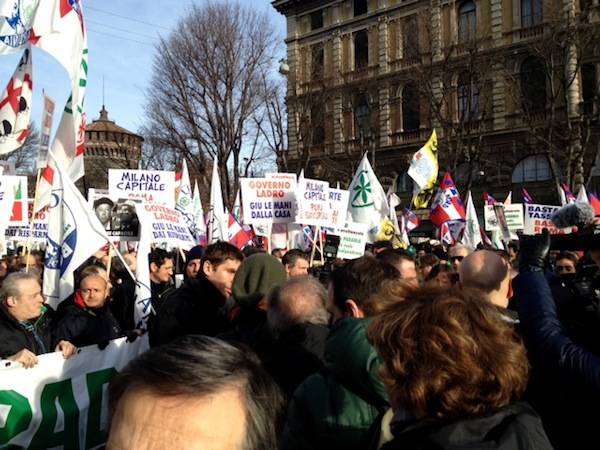 manifestazione lega milano 2012