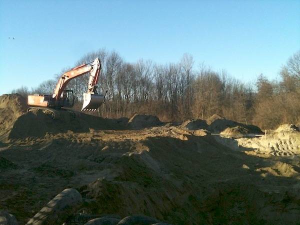 Megatubi del gasdotto (inserita in galleria)