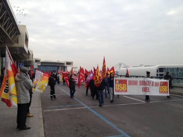 Sciopero a Malpensa (inserita in galleria)