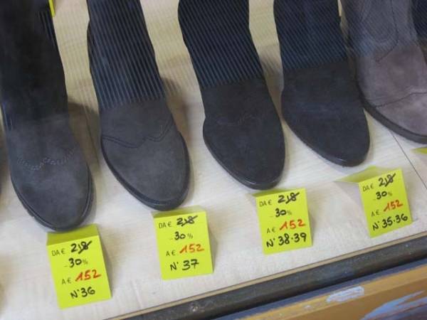 Viva i saldi (inserita in galleria)