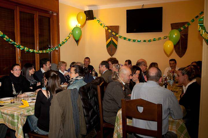 2002 amb  2 