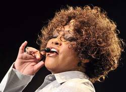 Addio a Whitney Houston (inserita in galleria)