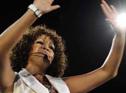 Addio a Whitney Houston (inserita in galleria)