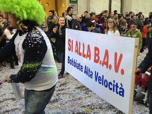 La sfilata di carnevale a Varese/2 (inserita in galleria)