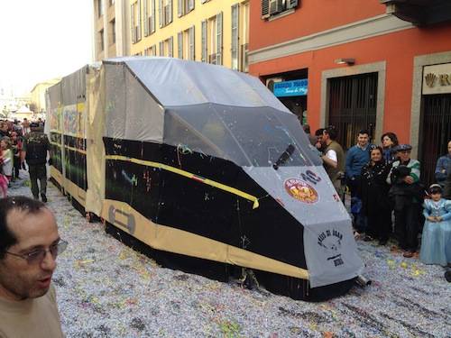 La sfilata di carnevale a Varese/2 (inserita in galleria)