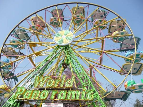 Ha aperto il Luna Park (inserita in galleria)