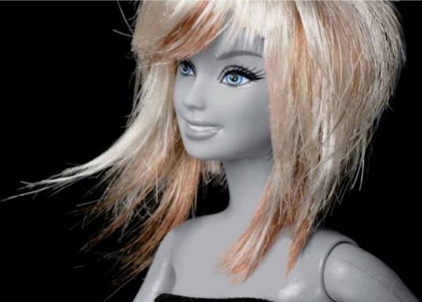 i Look di Barbie in mostra: il backstage (inserita in galleria)