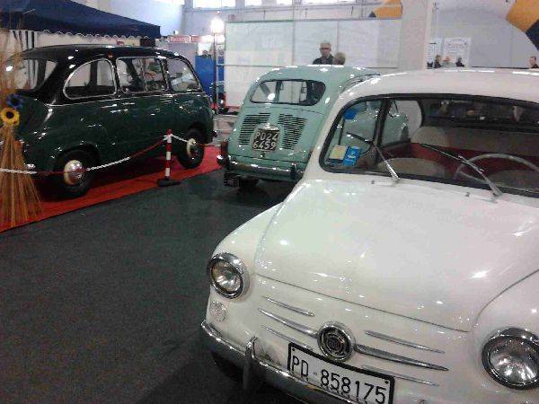 Il Club Fiat 600 festeggia il boom di iscritti (inserita in galleria)
