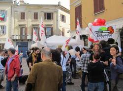 Il comitato No Tav a Varese (inserita in galleria)