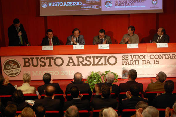 Il Giro d'Italia scalda Busto (inserita in galleria)