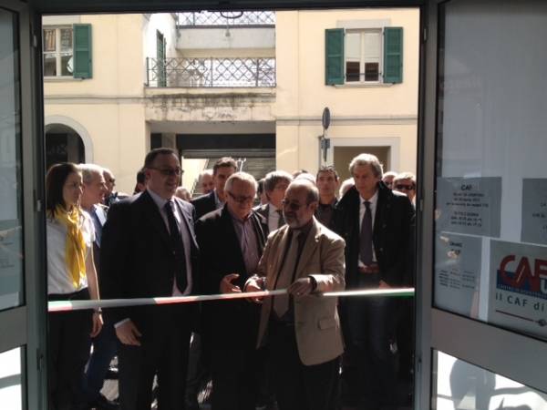 Inaugurazione sede Uil (inserita in galleria)
