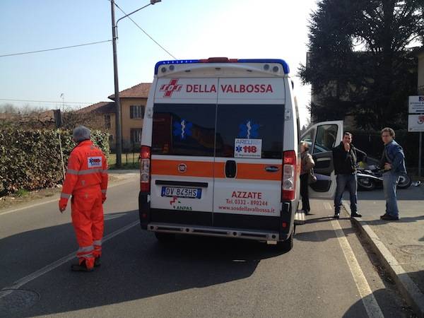 Incidente auto-moto a Castronno (inserita in galleria)