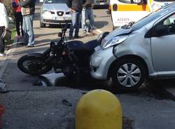 Incidente auto-moto a Castronno (inserita in galleria)