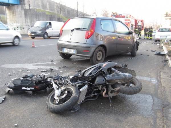 Incidente in via Gasparotto (inserita in galleria)
