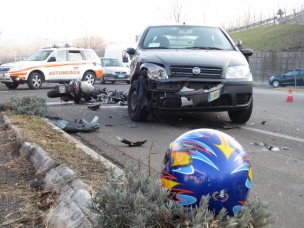 Incidente in via Gasparotto (inserita in galleria)