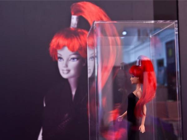 Le Barbie in mostra a Varese (inserita in galleria)