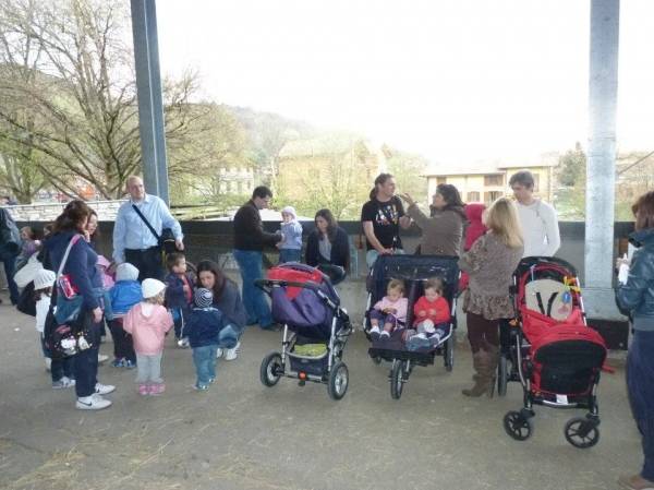 Maxi raduno di famiglie con gemelli (inserita in galleria)