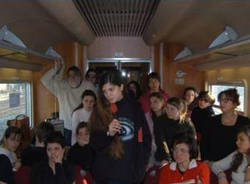 Studenti in viaggio verso Auschwitz (inserita in galleria)