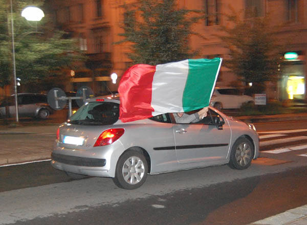 I festeggiamenti per la Yamamay (inserita in galleria)