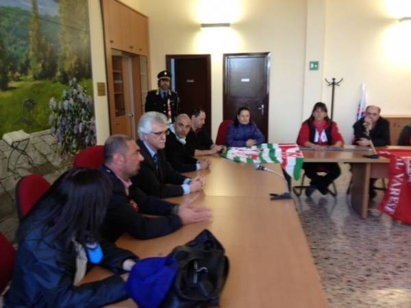 I lavoratori Whirlpool in comune (inserita in galleria)