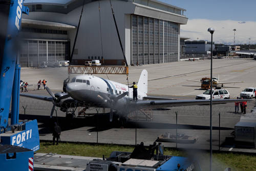 Il DC-3 "è atterrato" a Volandia (inserita in galleria)