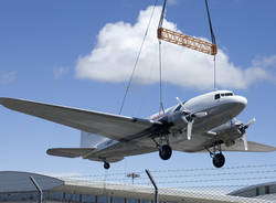 Il DC-3 "è atterrato" a Volandia (inserita in galleria)