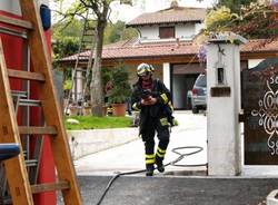 Incendio a Sesona di Vergiate (inserita in galleria)