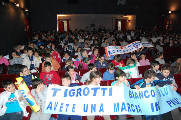 La Pro Patria incontra i giovani tifosi (inserita in galleria)