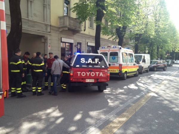 Operaio si sente male, centro città bloccato (inserita in galleria)