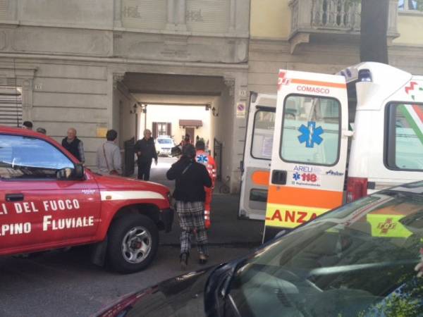 Operaio si sente male, centro città bloccato (inserita in galleria)