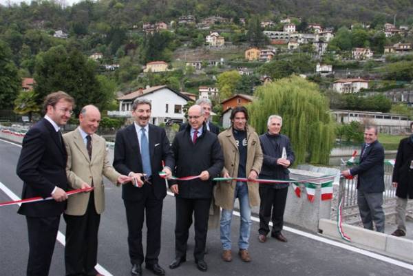 Strada provinciale 394, taglio del nastro (inserita in galleria)