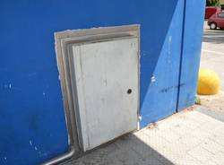 Assalto alla cassa continua a Busto (inserita in galleria)
