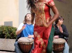 Festa grande nel centro storico di Luino (inserita in galleria)