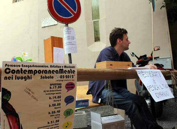 Festa grande nel centro storico di Luino (inserita in galleria)