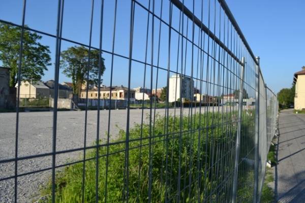 Il parcheggio negato ai pendolari (inserita in galleria)