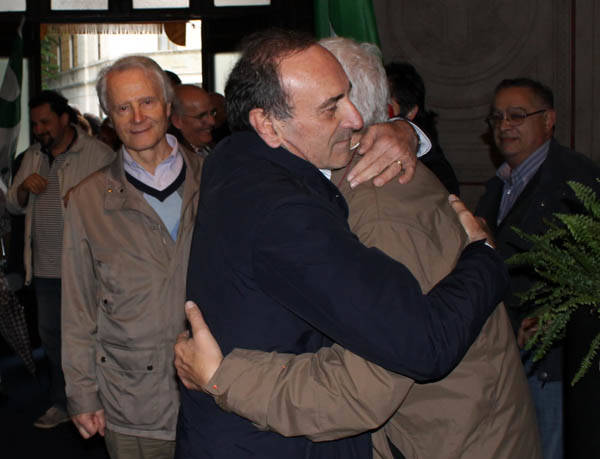 La festa per Centinaio sindaco di Legnano (inserita in galleria)