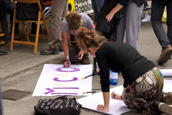 Lo sgombero di Macao (inserita in galleria)