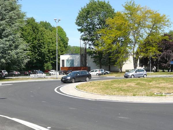 nuova rotonda maggiolina besnate via marconi