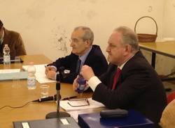 Primo consiglio comunale sumirago croci maggio 2012 (inserita in galleria)