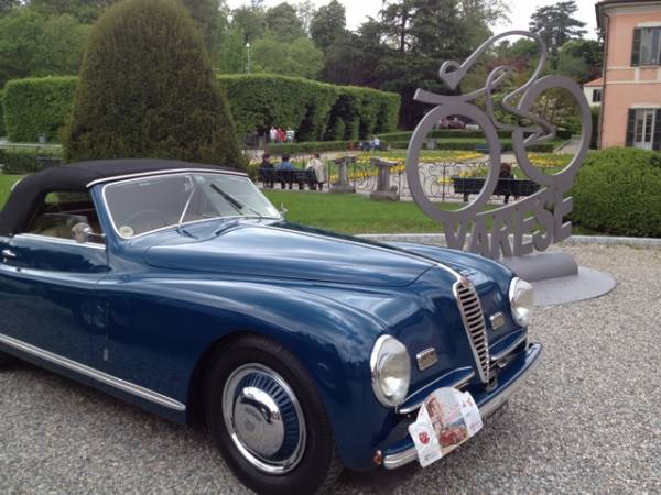 Varese abbraccia le Alfa 6C (inserita in galleria)